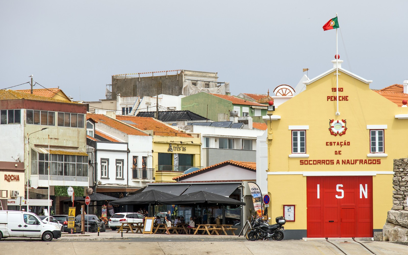 Cafe terrace beside the volunteer fire station in Peniche