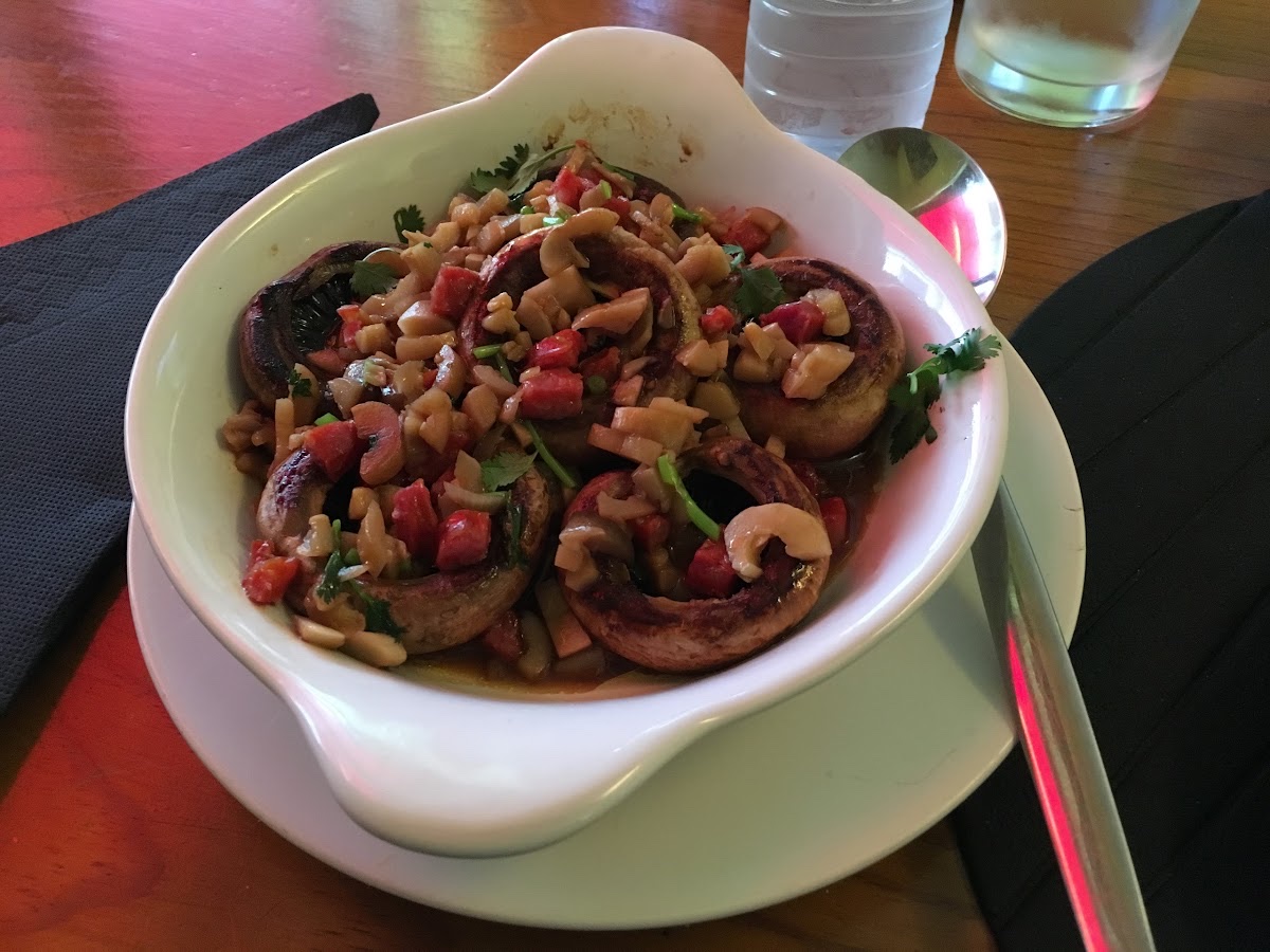 Mushroom dish served at Mundano Baleal