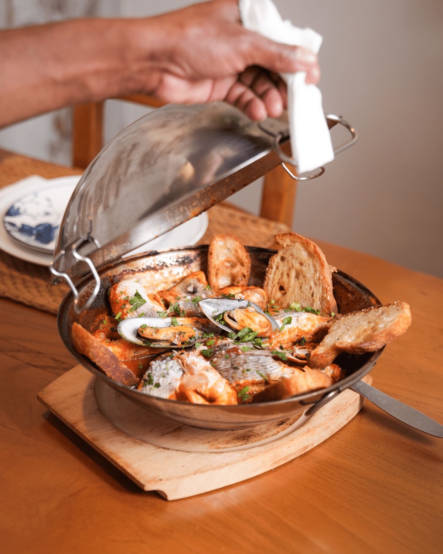 Fish and seafood cataplana served at Pátio da Vila in Ferrel